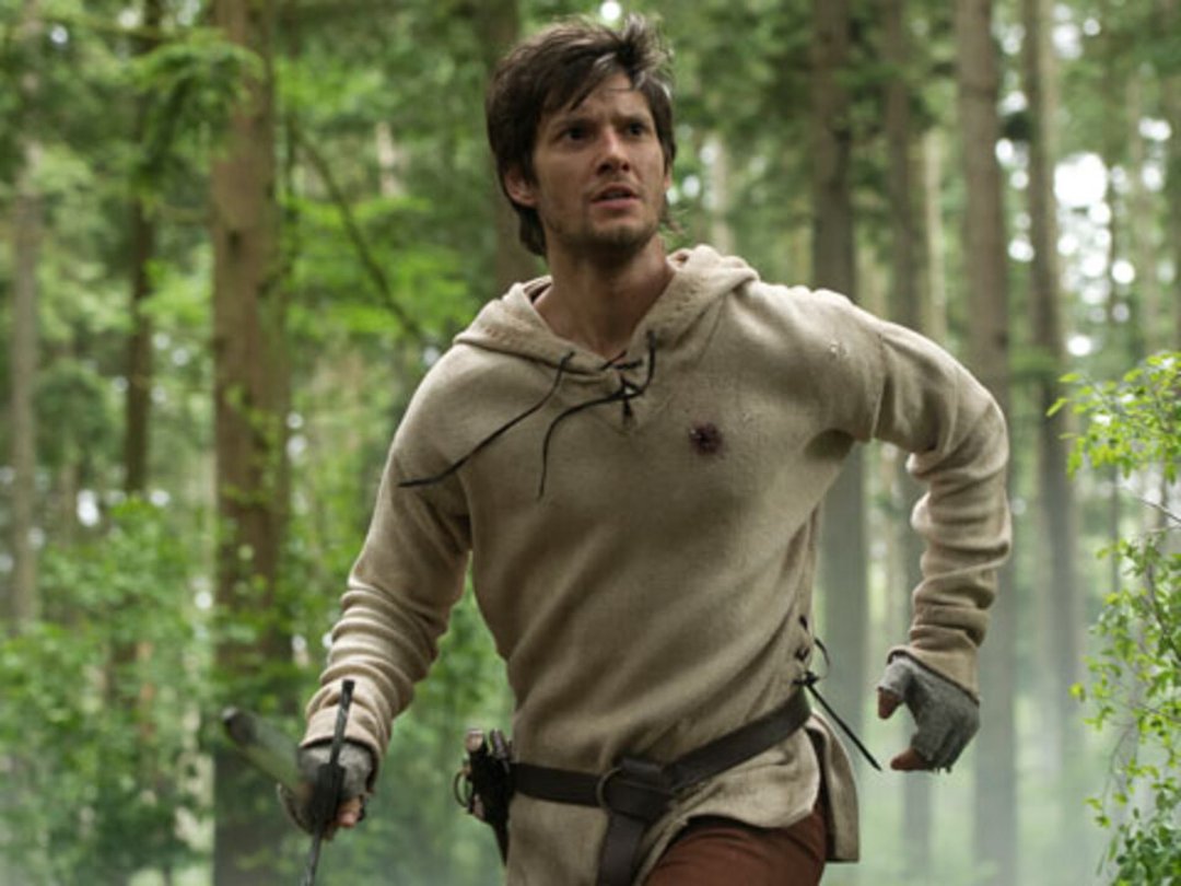 'Seventh Son' Star Ben Barnes on Blue Sparks & Acting Opposite CGI