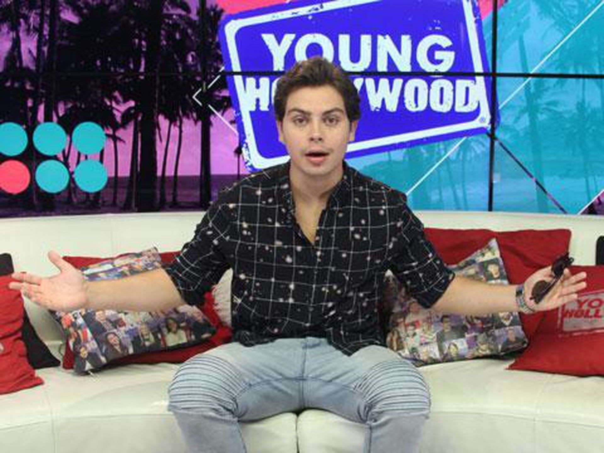 Jake T. Austin Plays The Emoji Challenge