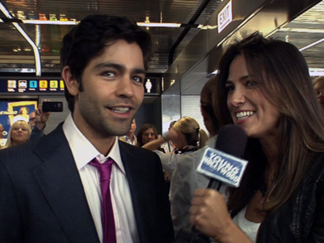 Adrian Grenier Flies Virgin America