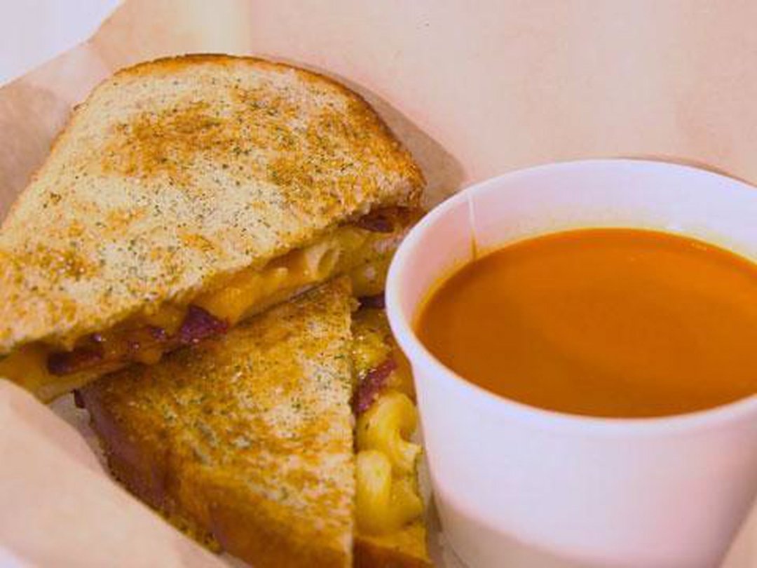MAC DADDY GRILLED CHEESE