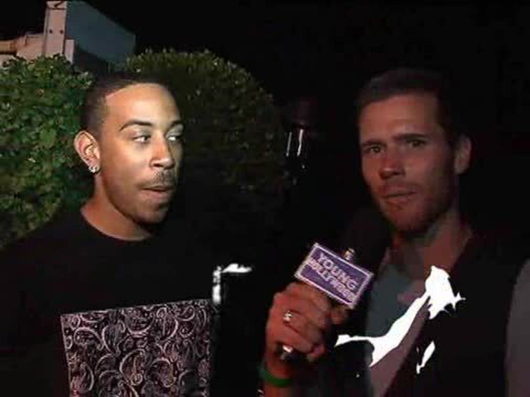 Ludacris Hangin' with The Playboy Bunnies
