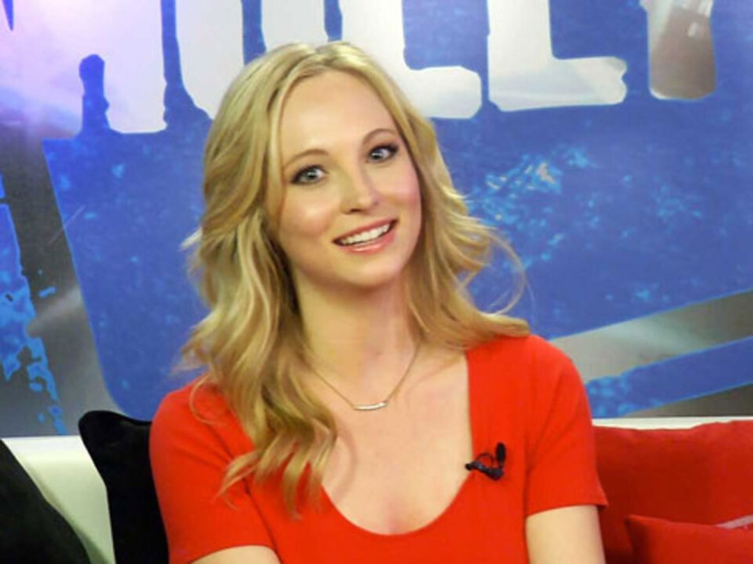 VAMPIRE DIARIES Star Gives Dating Tips