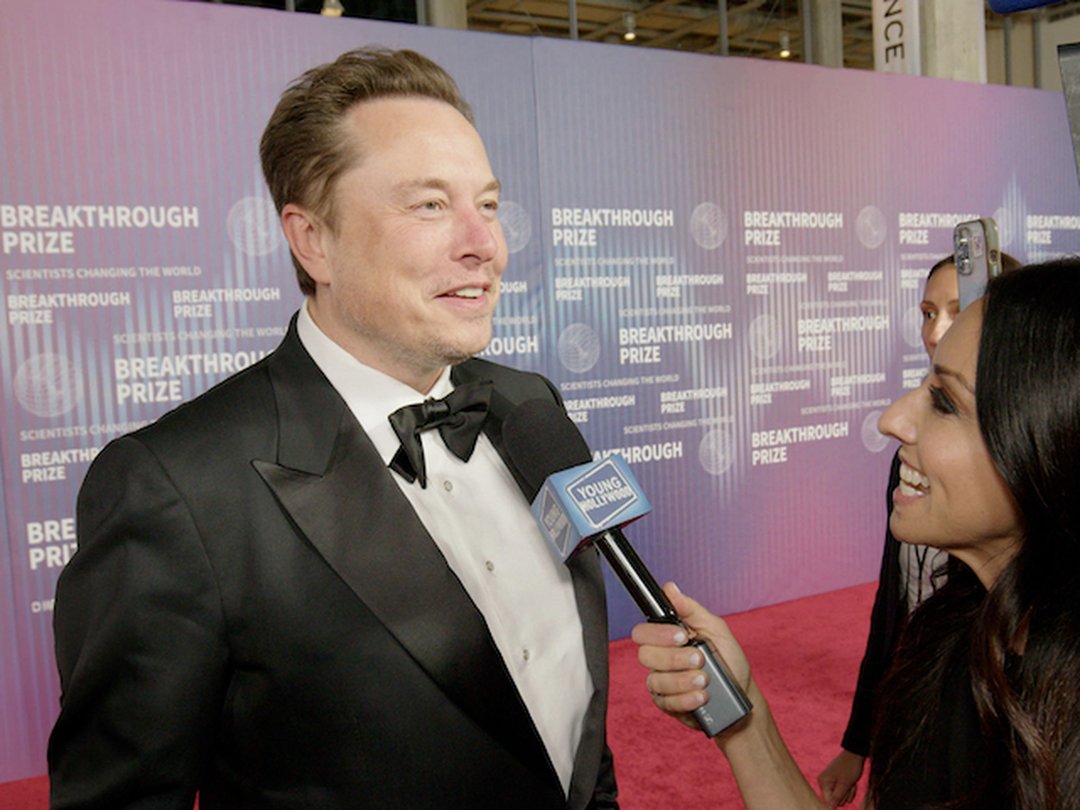 Stars Support The Sciences at Breakthrough Prize Event