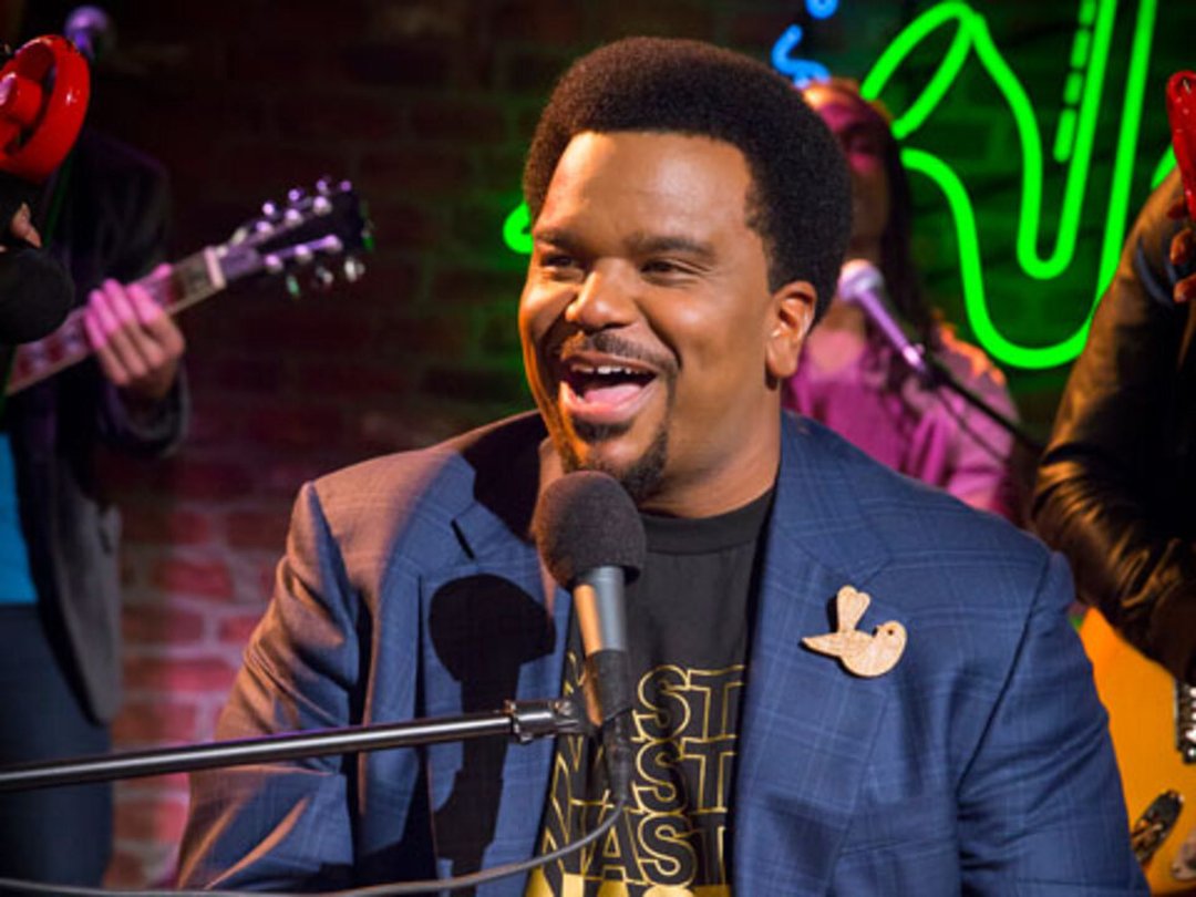 Craig Robinson Brings Real-Life to Small Screen in NBC's "Mr. Robinson"