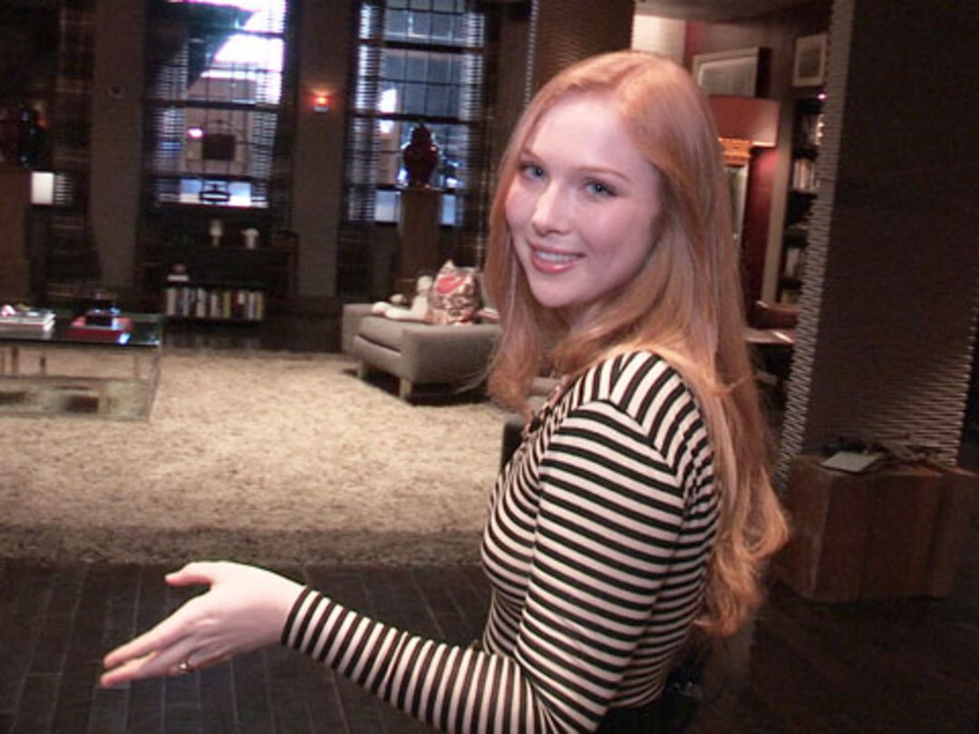 "Castle" Set Tour with Molly C. Quinn