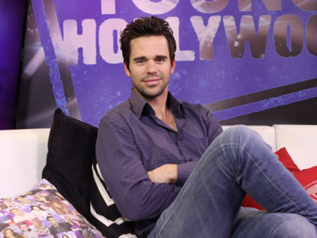 "About a Boy" Star David Walton on Following Hugh Grant's Footsteps