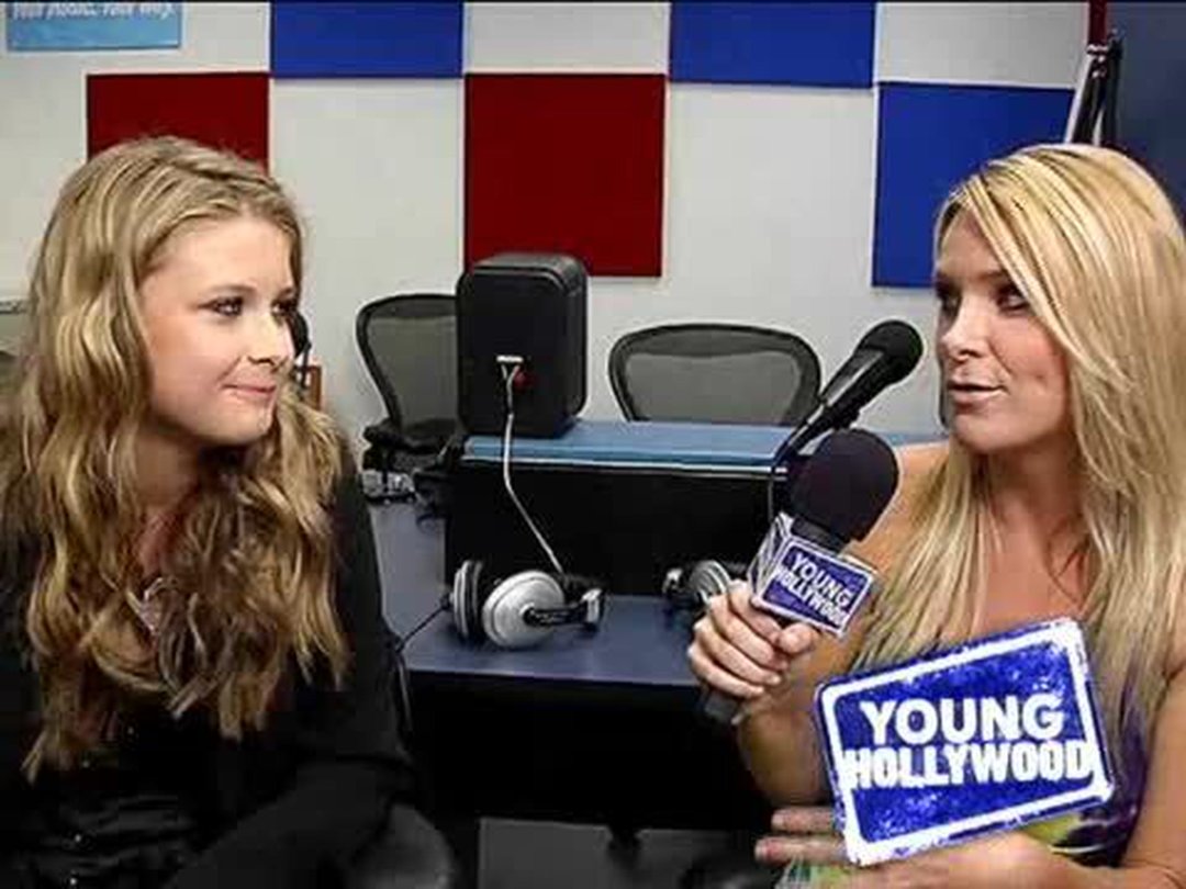 Youtube Sensation Hits Radio Disney