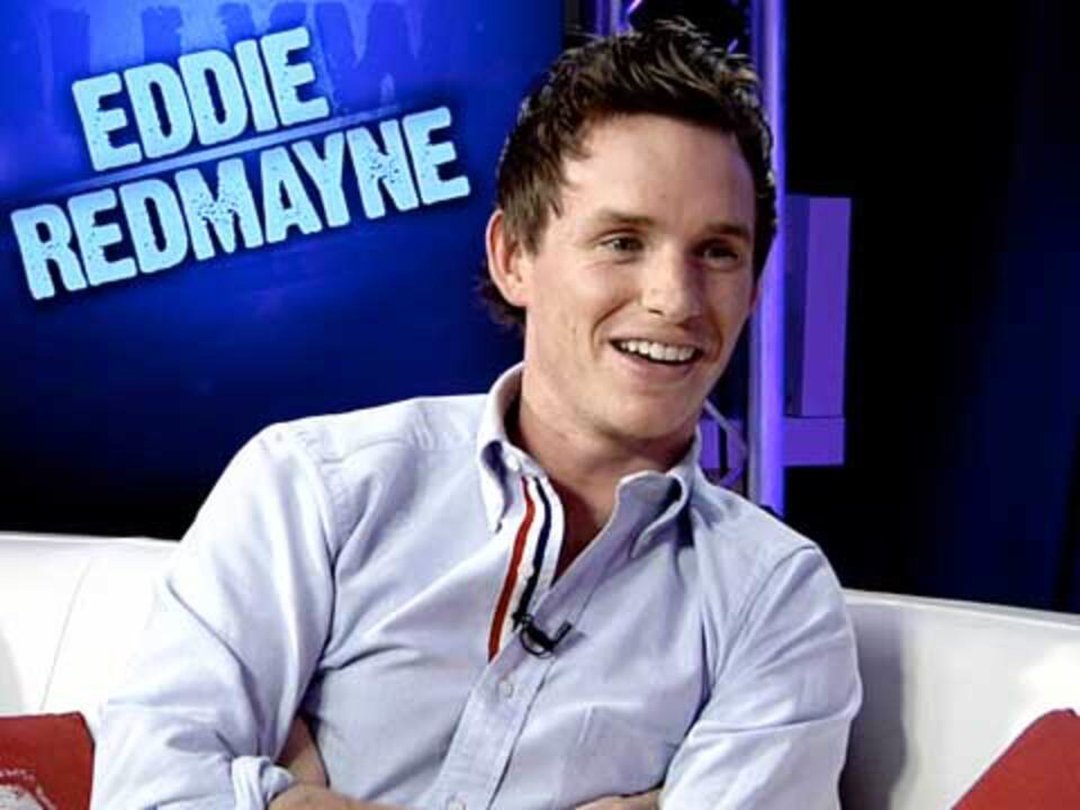 Eddie Redmayne Talks 'Les Misérables' Auditions & Warm-Ups