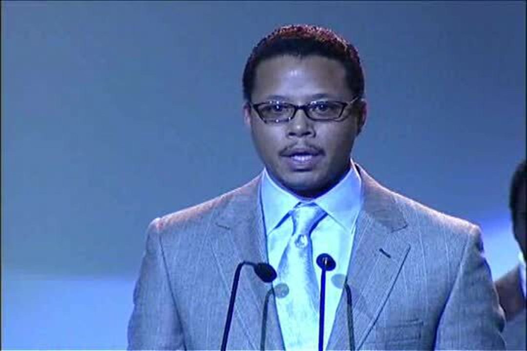 Terrence Howard presents to Jeremy Piven