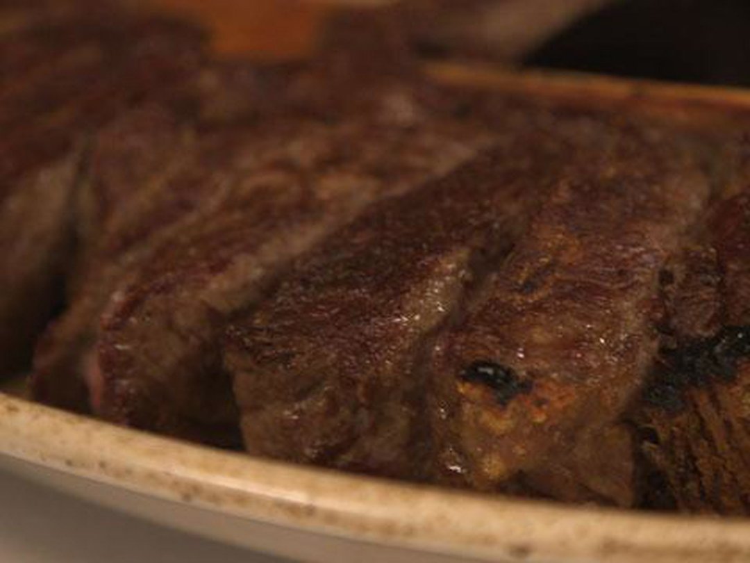 How Wolfgang's Makes The Perfect Steak