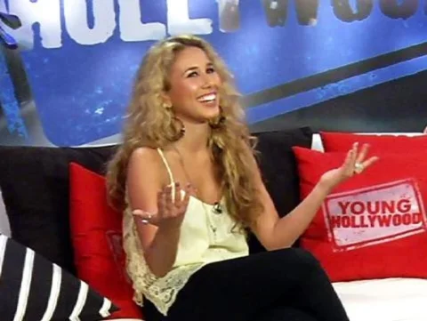 Haley Reinhart Kicks Off Her Post-"Idol" Debut With Soul