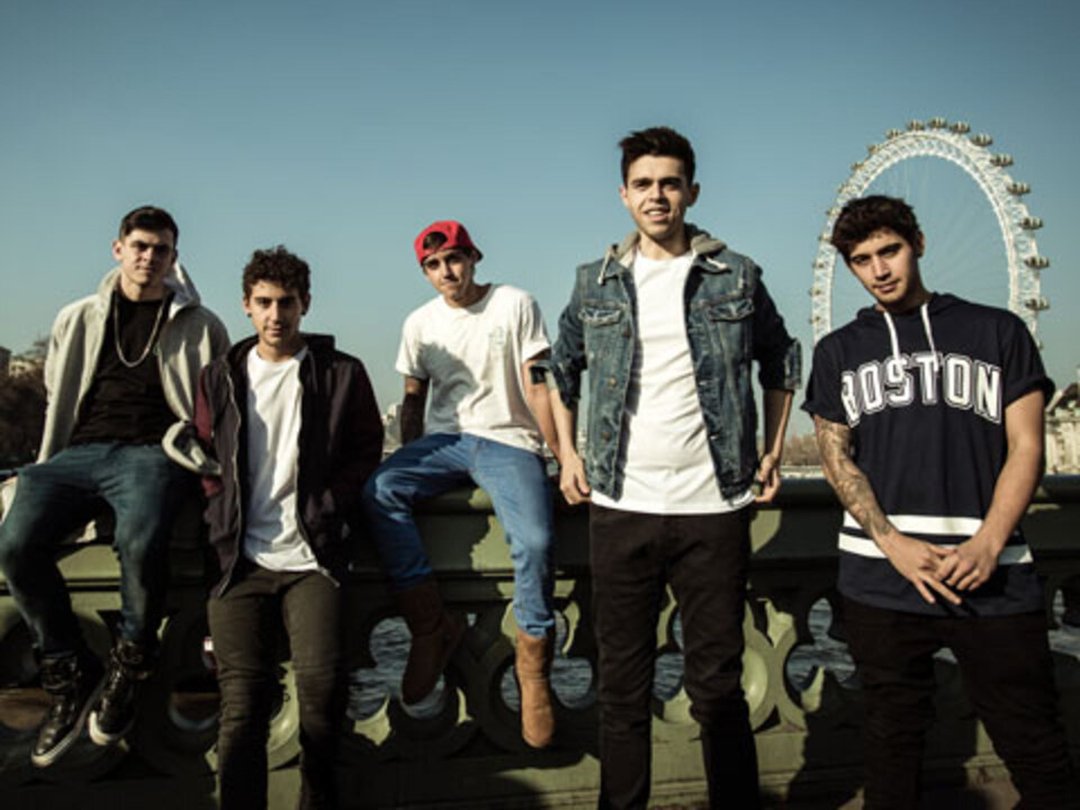 Janoskians Chill Out in Robes & Eat Pancakes! PART 1