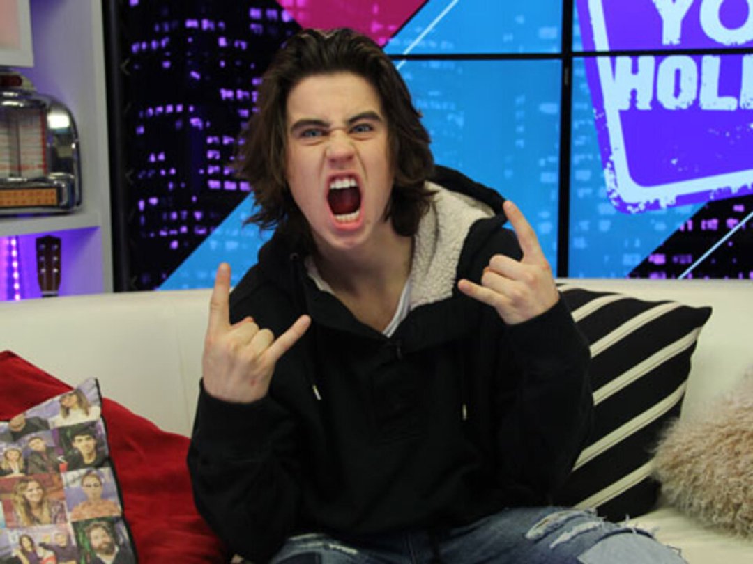 Nash Grier on 'The Outfield', Cameron Dallas Friendship, & Who Clogged His Toilet On Set (PART 1)