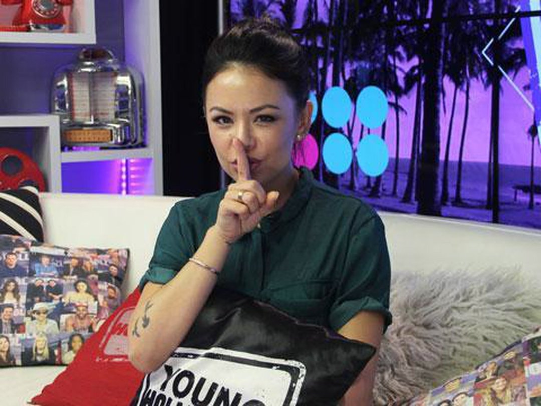 Janel Parrish Talks "Pretty Little Liars" Last Day