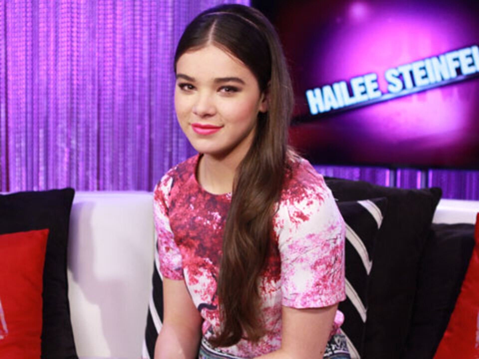 Hailee Steinfeld on 'Romeo & Juliet' and BFF Taylor Swift