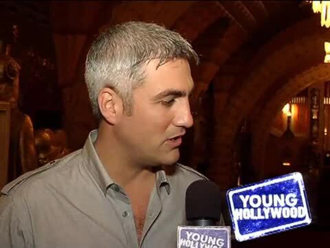 Taylor Hicks Starring in "Grease"