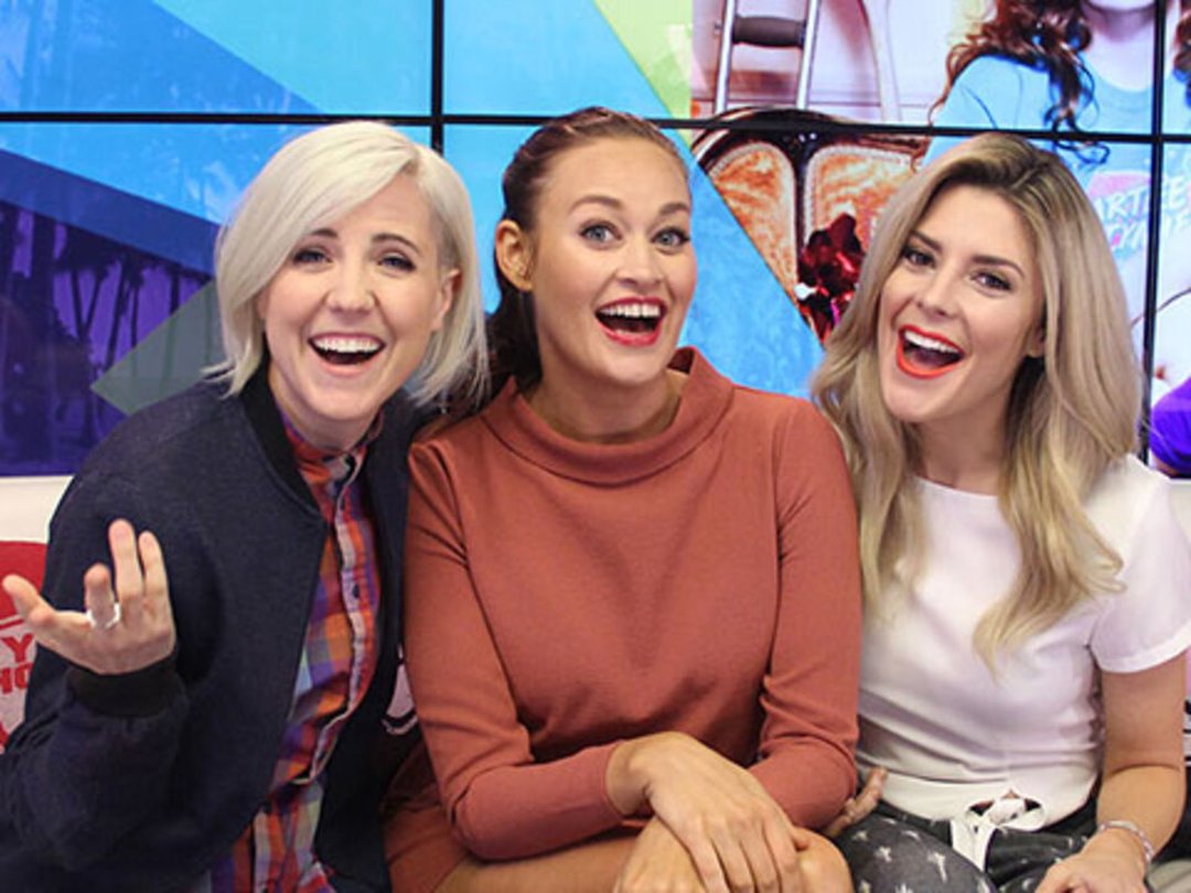 Grace Helbig, Hannah Hart, & Mamrie Hart Play Two Truths & A Lie