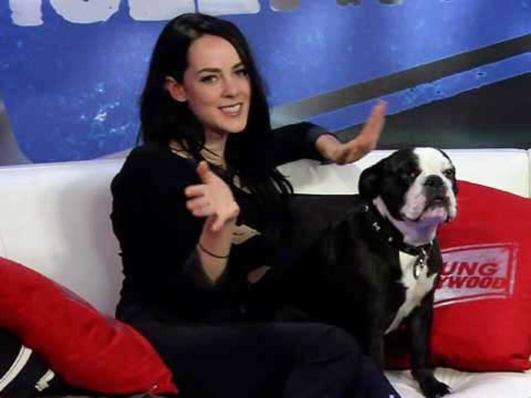 Jena Malone Explores Deep American Roots... in Romania