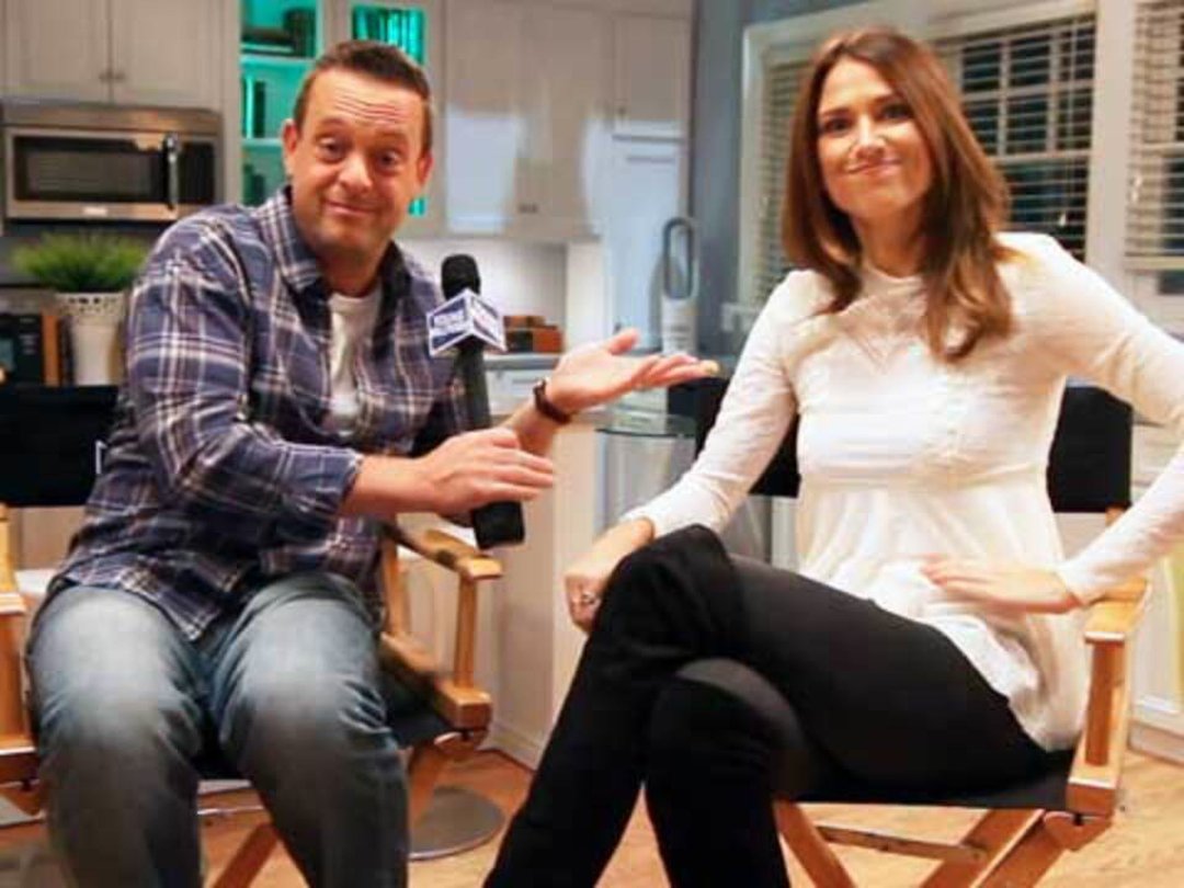 Does "The Neighbors" Cast Believe in Aliens?