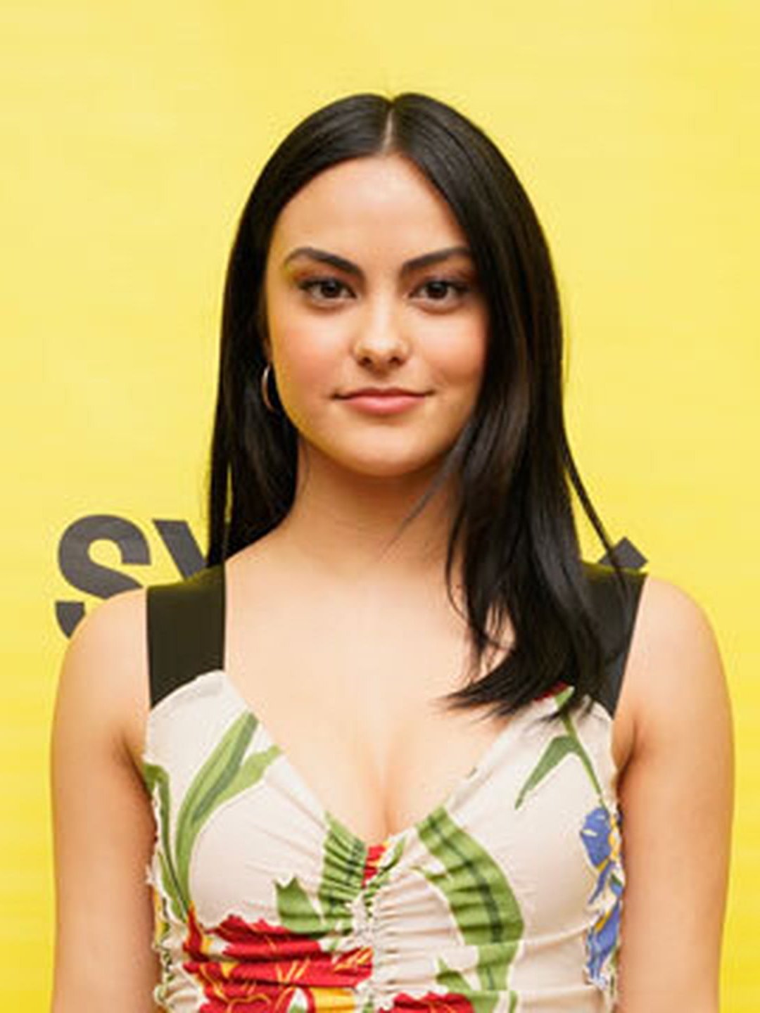 Riverdale's Camila Mendes Spills on Jughead Kiss & The New Romantic With Brett Dier