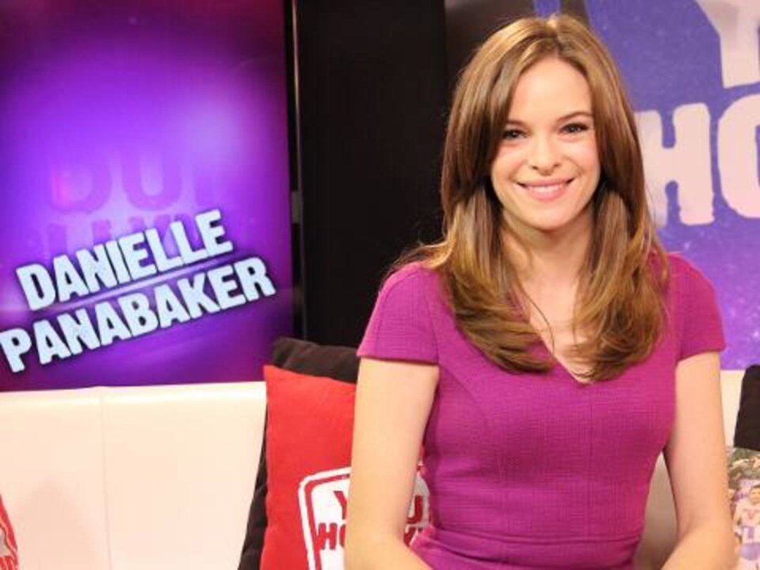 "The Flash" Star Danielle Panabaker on Spin-offs & Crossovers