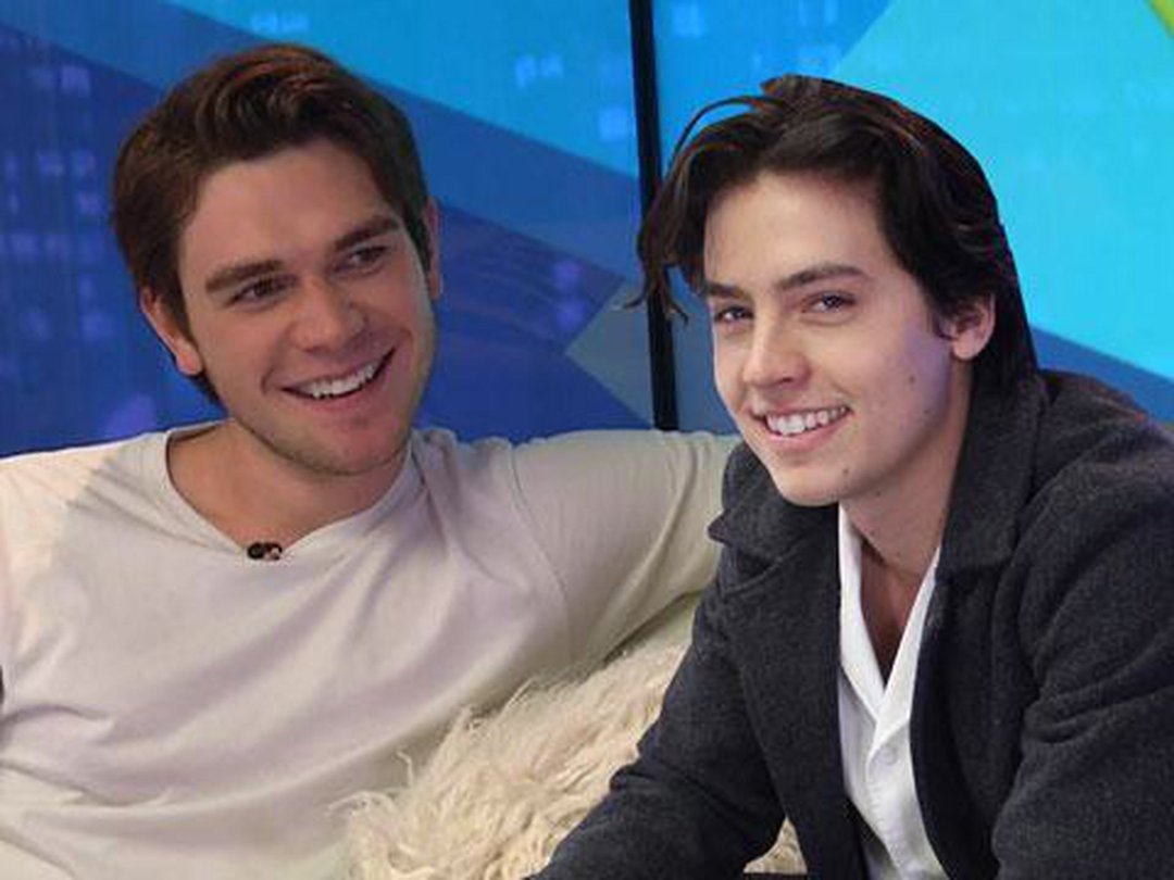 K.J. Apa's a Hero in Disguise on Riverdale Rapid Fire Recap