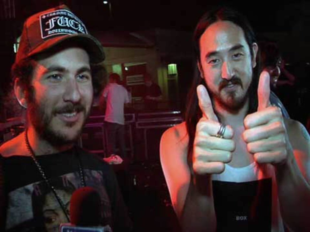 Steve Aoki & The Cobra Snake