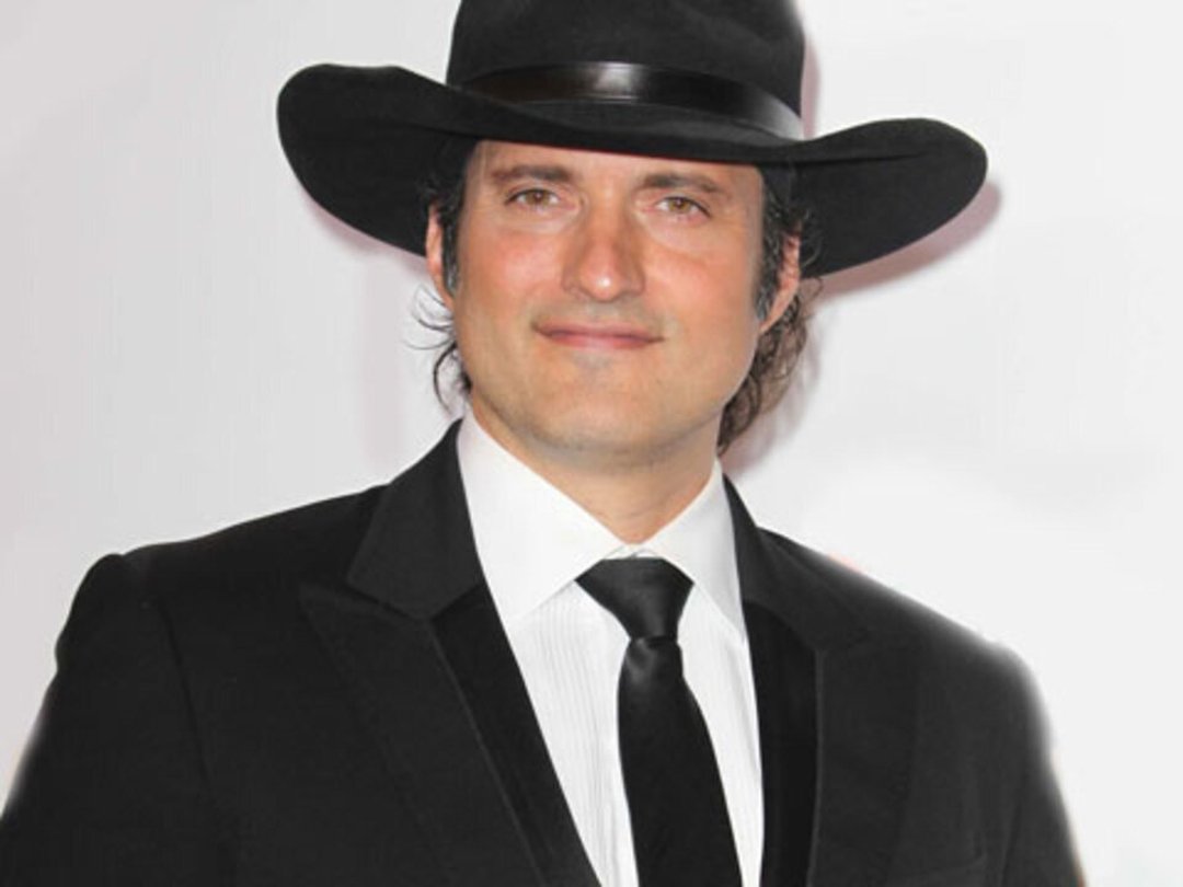 In Robert Rodriguez's Austin Studio with "From Dusk Till Dawn" Cast