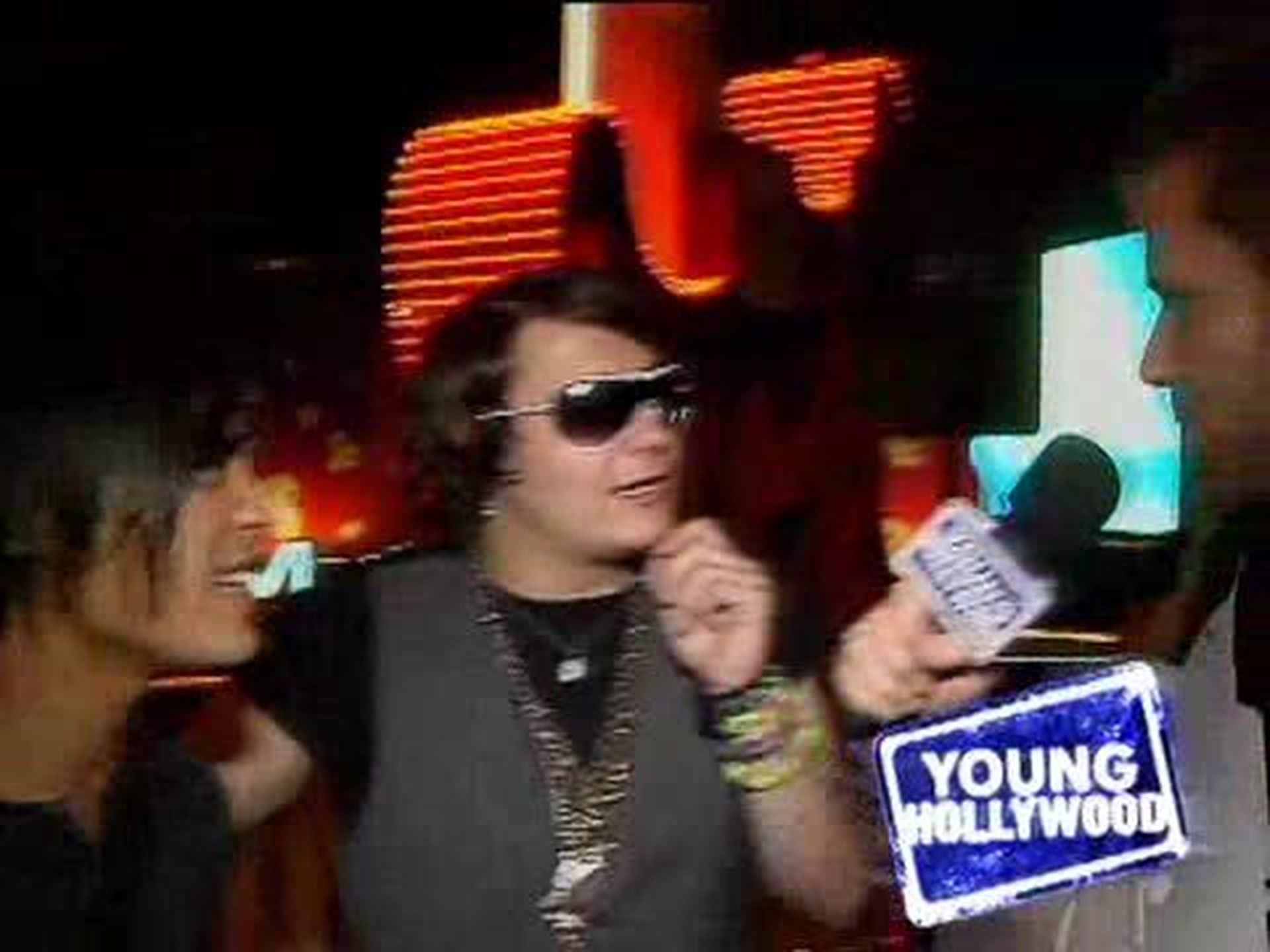 "Shake It" with Metro Station