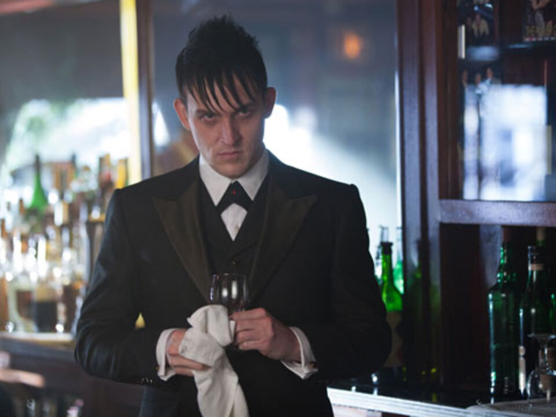 Robin Lord Taylor on Perfecting The Penguin for Fox's "Gotham"
