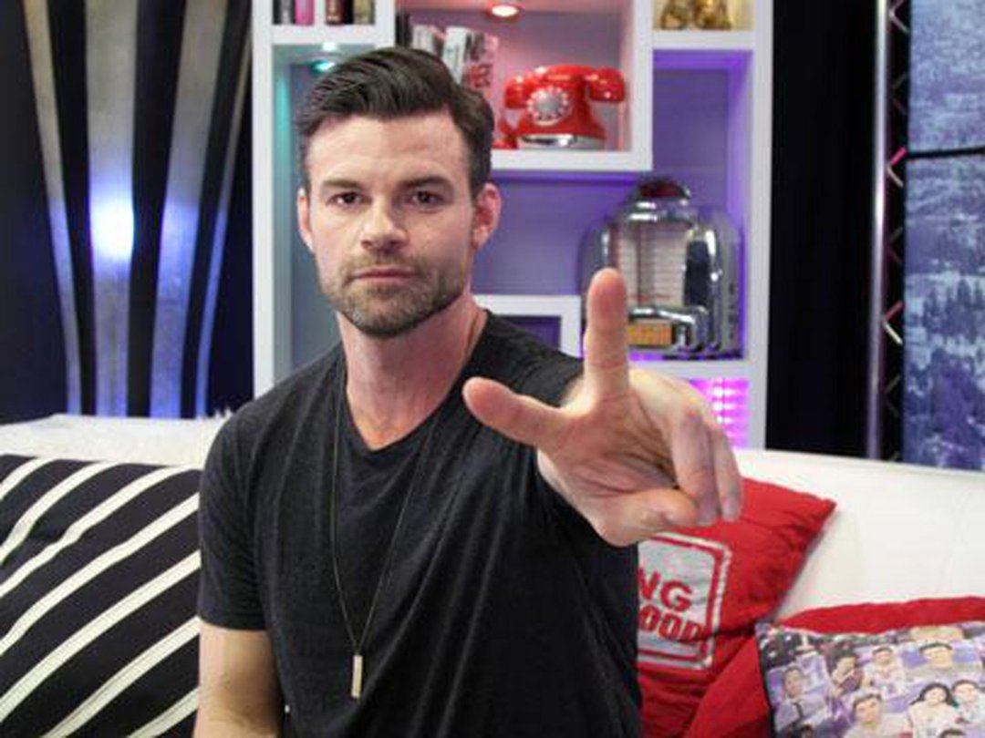 True or False, Vampire Edition, with Daniel Gillies