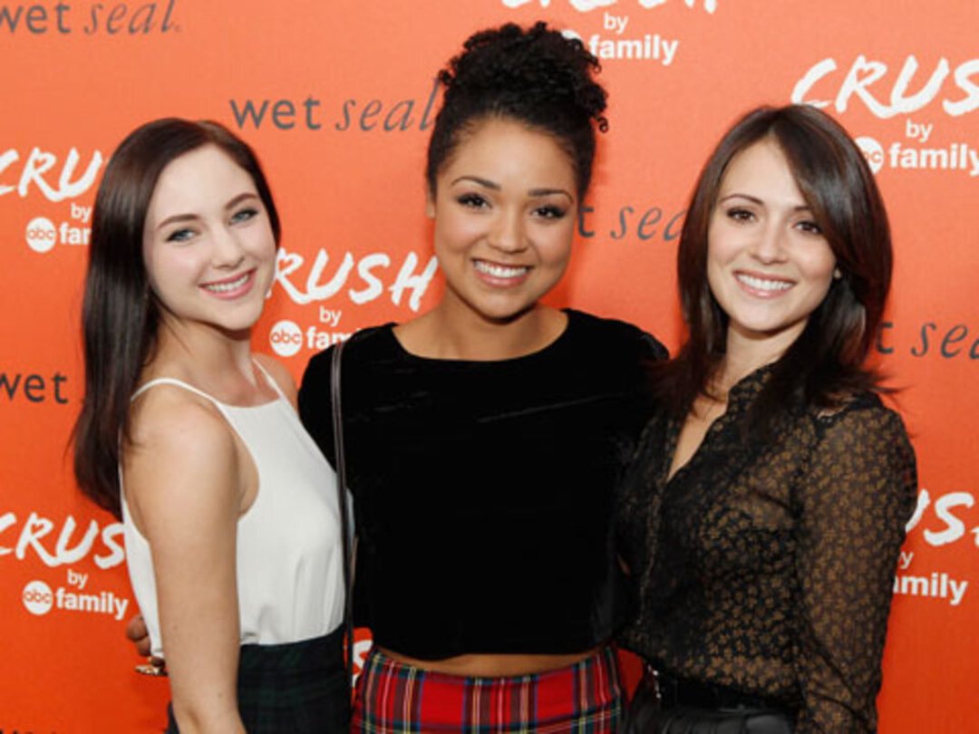 "Chasing Life" Set Tour & Chat with Cast of ABC Family Drama