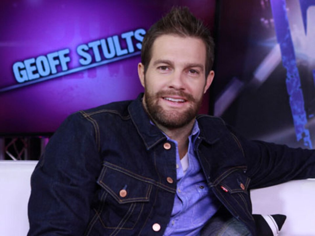 "Enlisted" Star Geoff Stults Makes Moves, On-Screen and Off