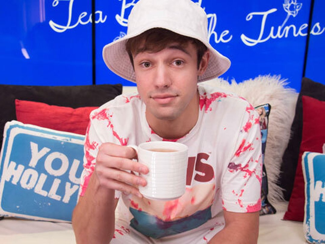 Cameron Dallas Spills the Tea Behind His Single Helpless