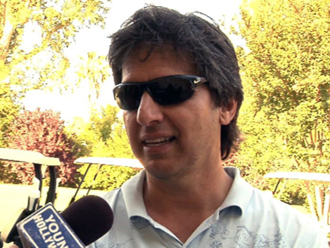 Ray Romano and friends hit the Golf Course