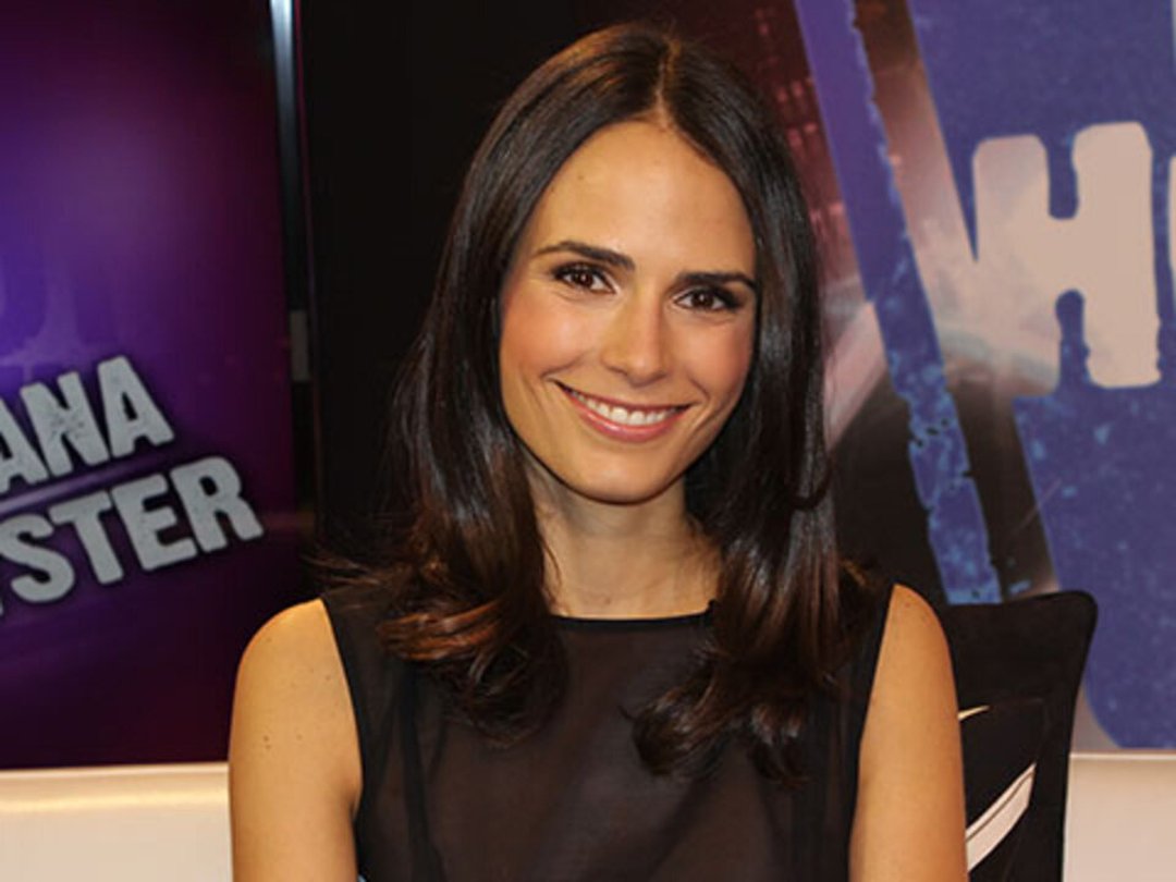Jordana Brewster on Love Scenes & Dallas Women vs L.A. Women