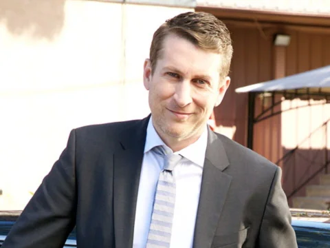 "Comedy Bang! Bang!" Host Scott Aukerman on Llamas, Comic Books, & Pee-wee Herman