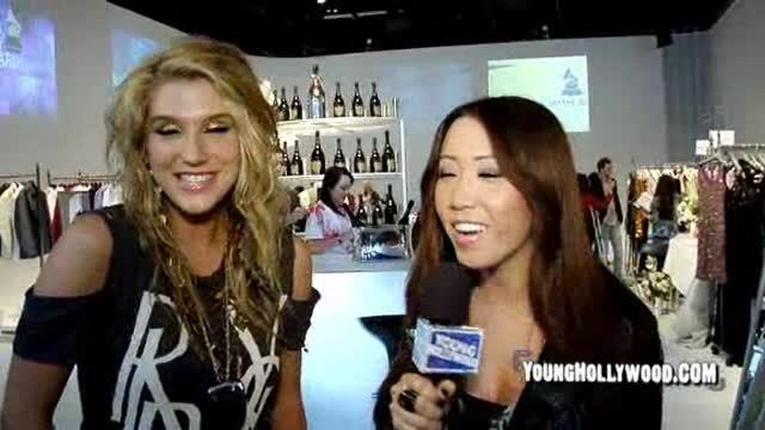 That Ke$ha, She's Soooo Hot Right Now!!!