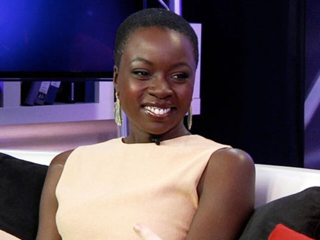 "The Walking Dead" Star Reveals Zombie Survival Strategy