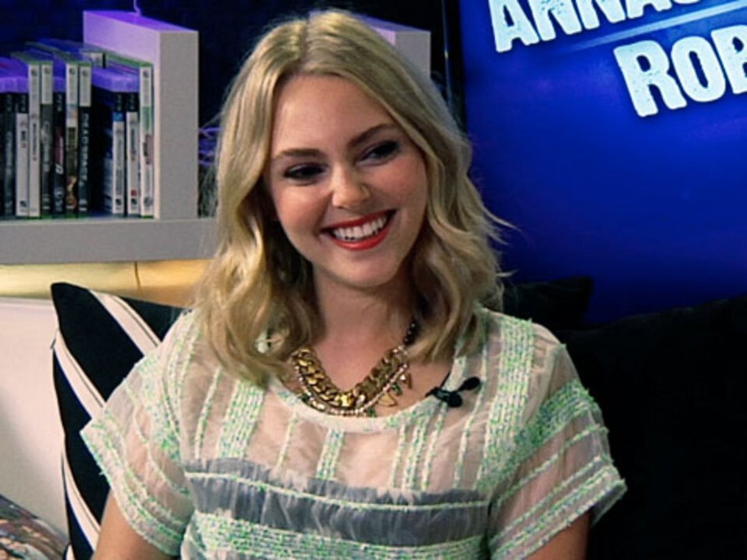 AnnaSophia Robb on Playing Carrie, Violet, and Bethany