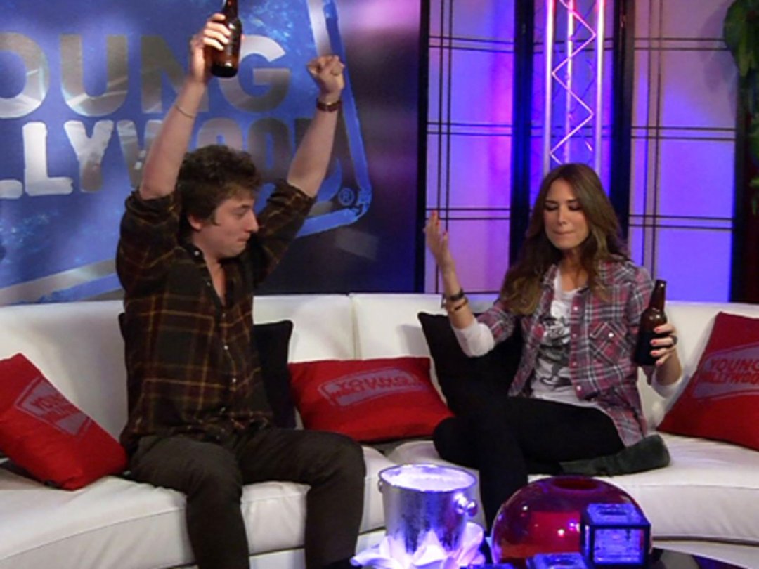 Jeremy Allen White: Pre-Teen Matchmaker?