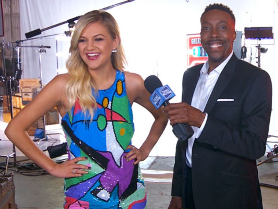 Kelsea Ballerini & Arsenio Hall Bring Back "Greatest Hits"