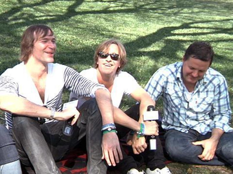Dirty Vegas Spreads Some 'Electric Love'