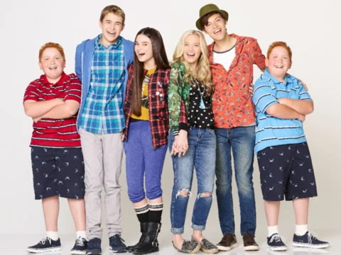Talking Time Travel On Set with Cast of "Best Friends Whenever"