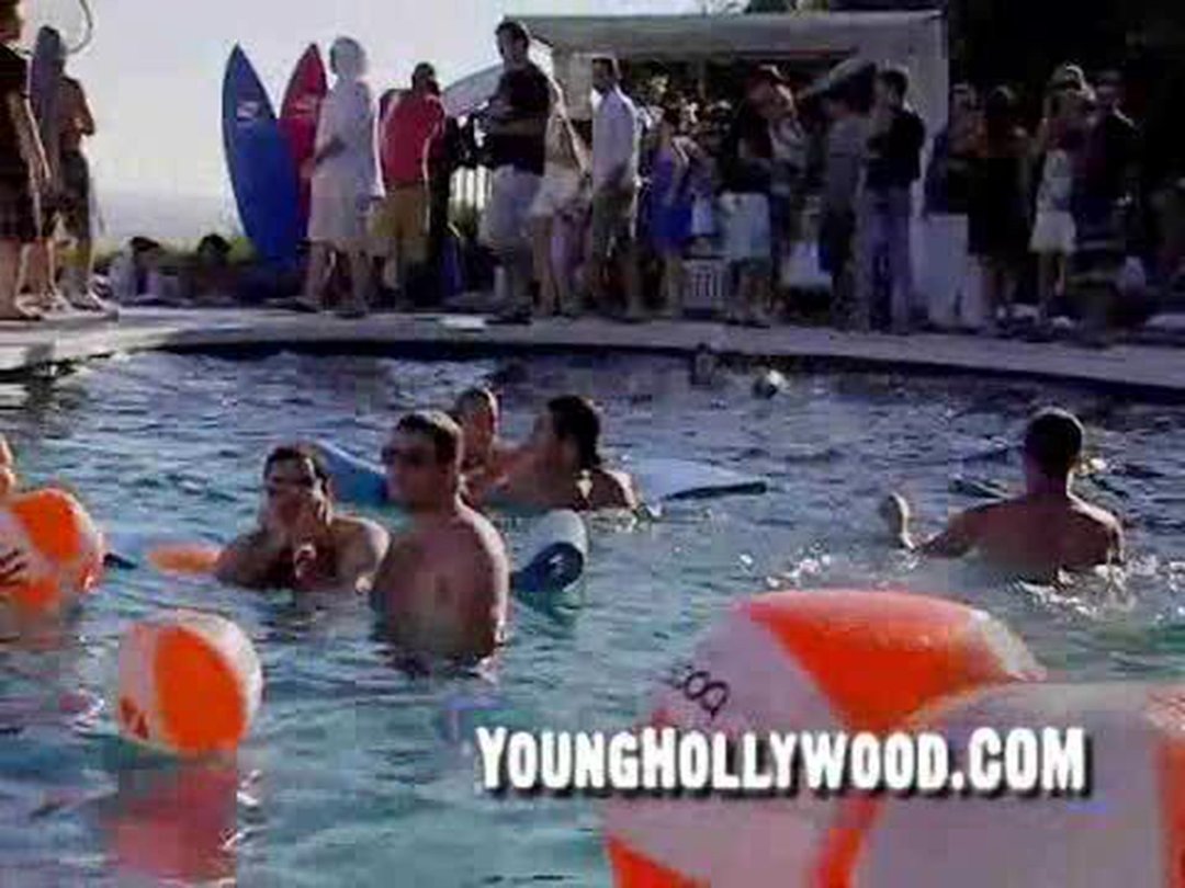 Celebs Get Wet n' Wild in Malibu