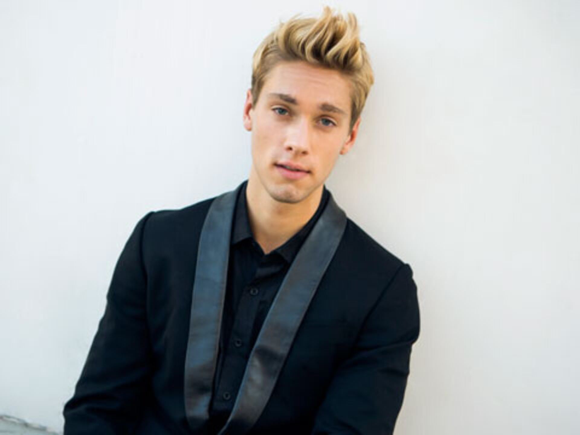 Austin North on "I Didn't Do It" & Twin Telepathy