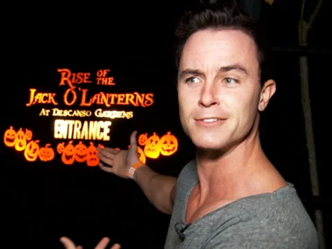 "Teen Wolf" Star Ryan Kelley Experiences The Rise of The Jack O'Lanterns