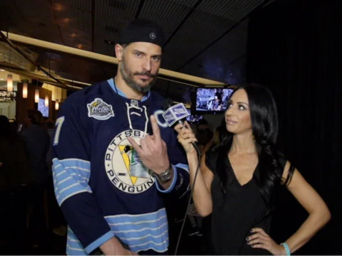 Wayne Gretzky, Jerry Bruckheimer, KISS, & More at the Kings & Ducks Outdoor Game
