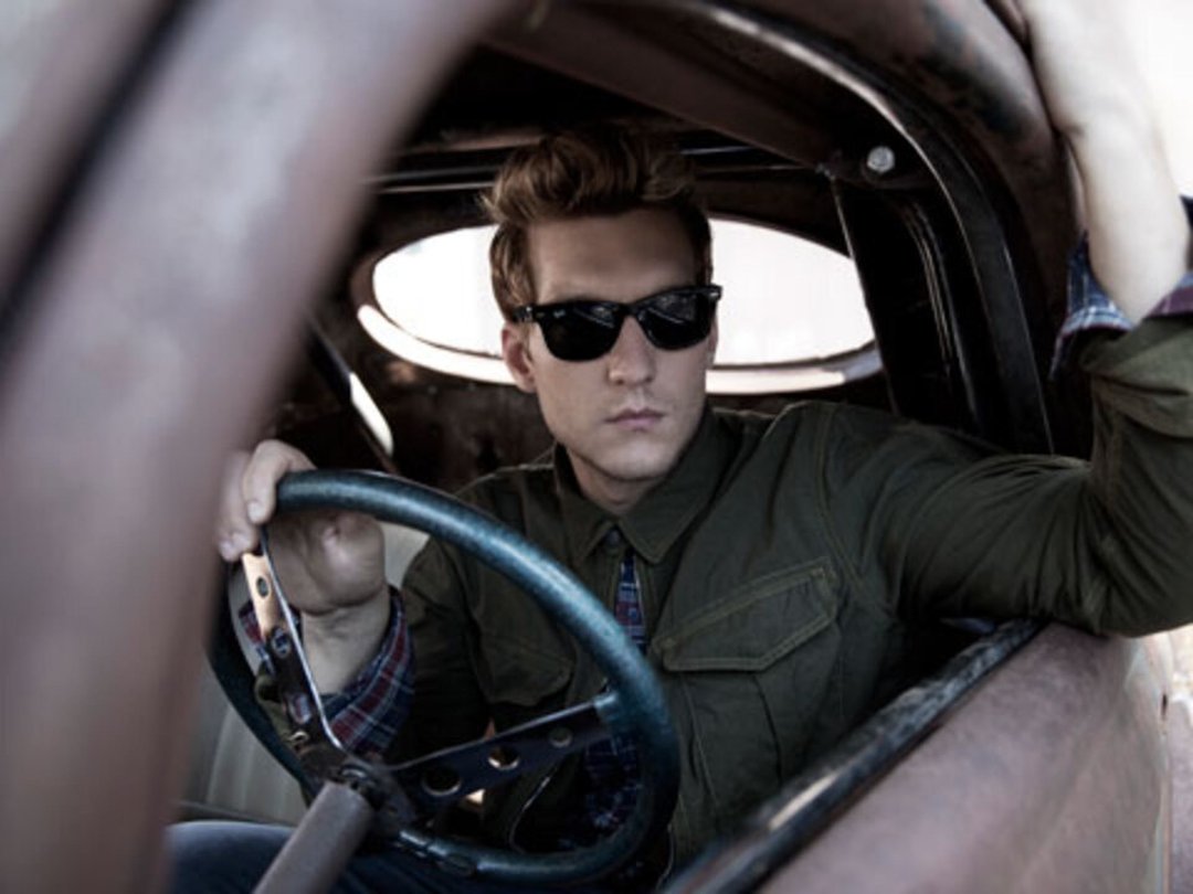 Scott Michael Foster on Playing 'Frozen' Character in "Once Upon a Time"