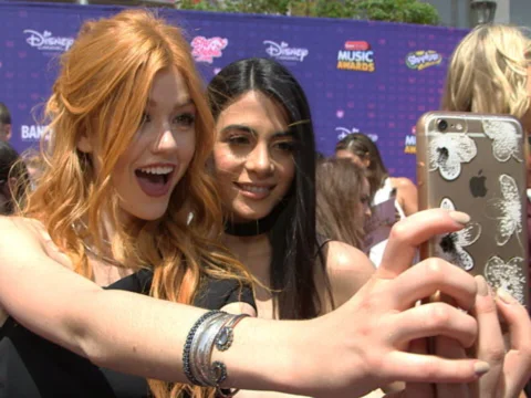 Stars Reveal Face Swap Faves at RDMAs